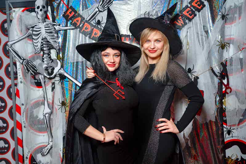 Декор и эко-атмосфера Хэллоуина 2025 в Алматы